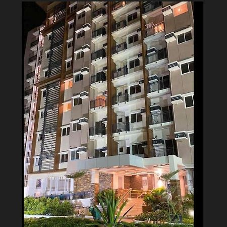 Cozy Suite Studio Type Condo In Matina Enclaves Davao Bagian luar foto